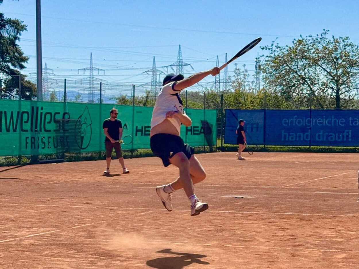 Saisoneröffnungs-Turnier mit Eröffnung der Flutlichtanlage