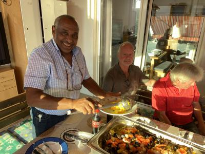 Paella con cozze e polpo e addio Mesfin